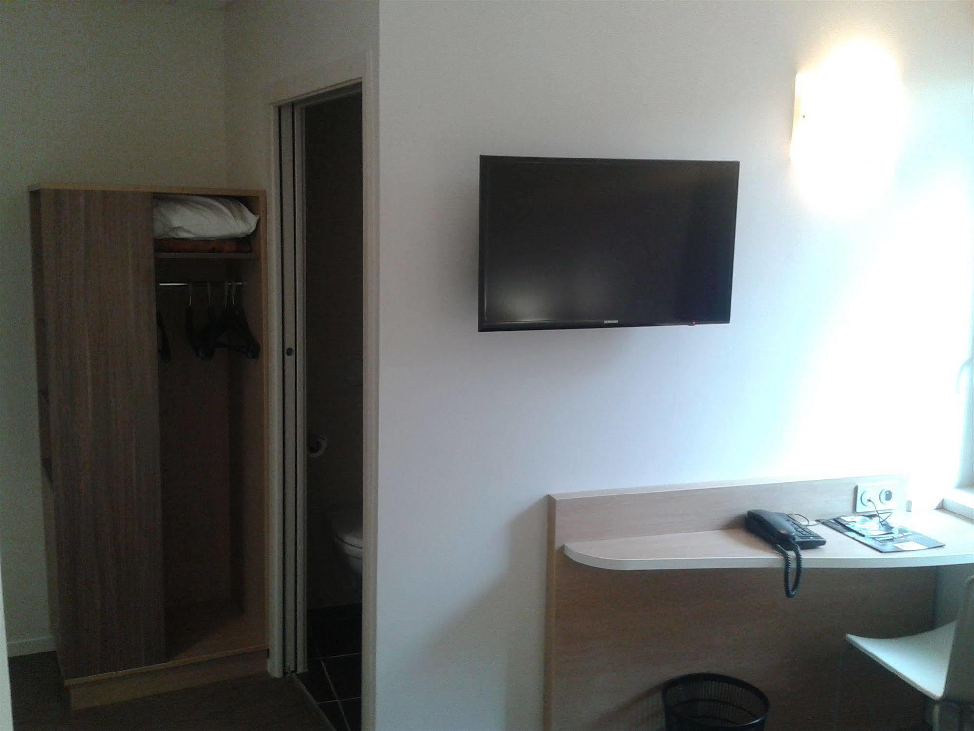 Brit Hotel Macon Centre Gare Dış mekan fotoğraf