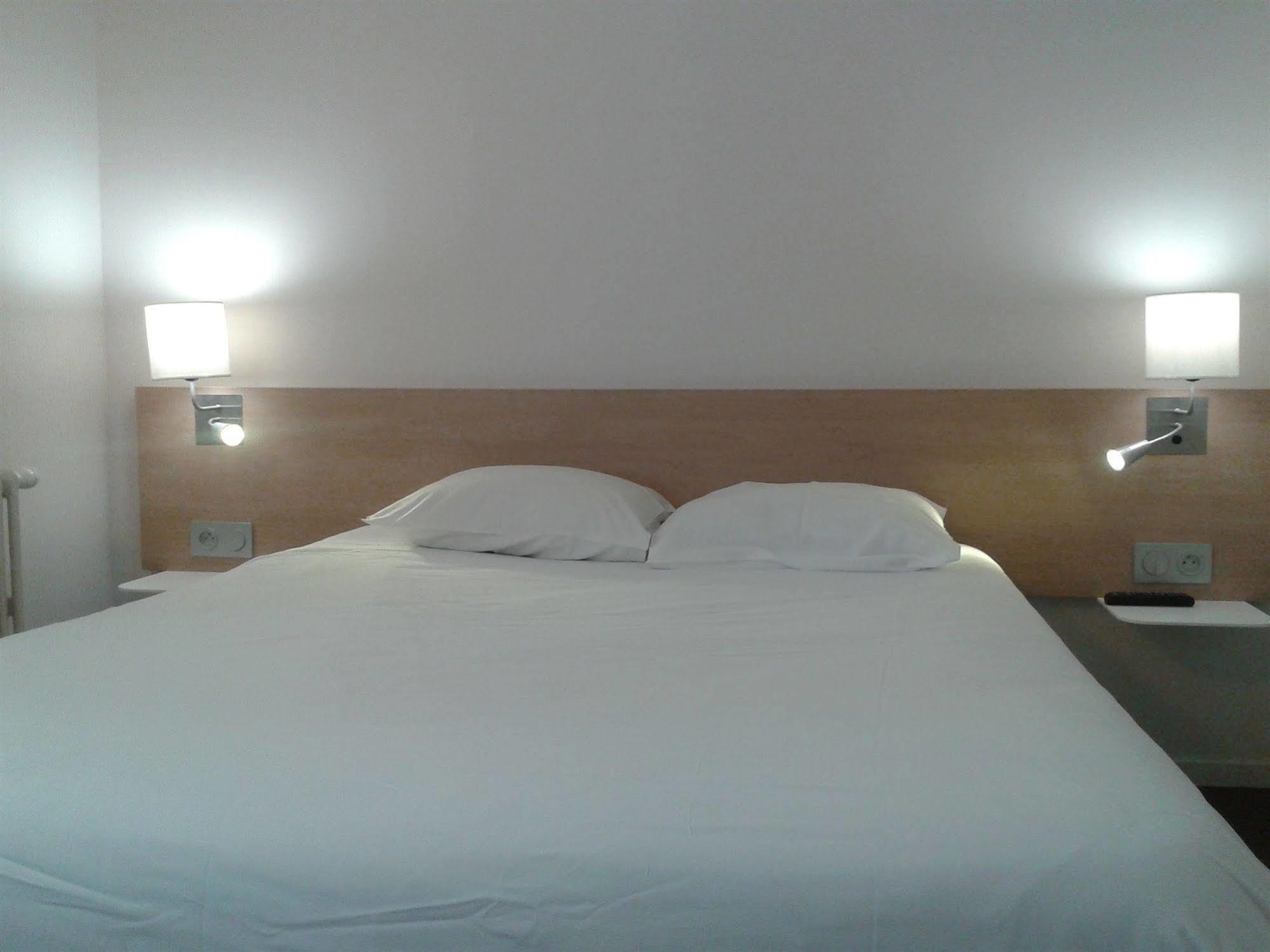Brit Hotel Macon Centre Gare Dış mekan fotoğraf